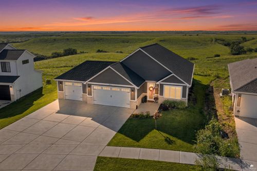 5826 Goheen Drive, Manhattan, KS, 66503 | Card Image