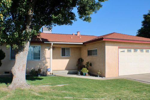 881 W Rialto Avenue, Clovis, CA, 93612 | Card Image