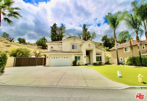 1124 Acapulco Avenue, Simi Valley, CA, 93065 | Card Image