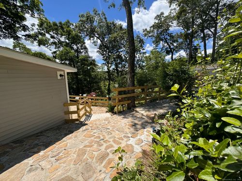 22 Hemlock Trl, Sandy Hook, CT, 06482-1251 | Card Image