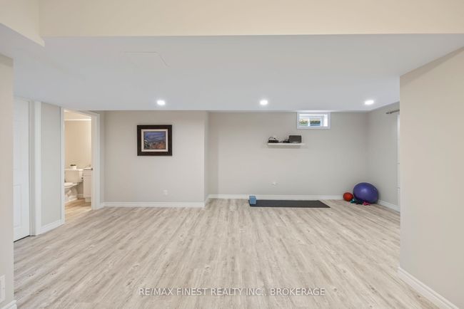 460 Country Club Dr, House attached with 3 bedrooms, 3 bathrooms and 4 parking in Bath ON | Image 34
