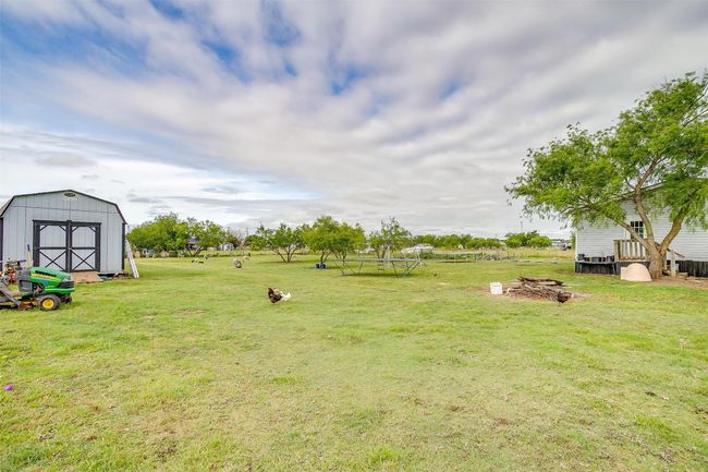 2909 Berry Patch Ln, House other with 3 bedrooms, 2 bathrooms and null parking in Joshua TX | Image 6