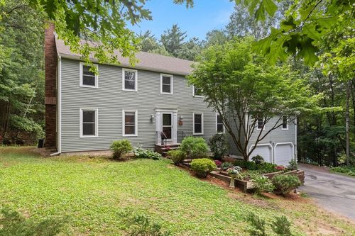 13 Pheasant Ln, Topsfield, MA, 01983-1040 | Card Image