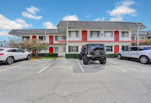 apt-212-3200 Lake Osborne Dr, Lake Worth Beach, FL, 33461-5944 | Card Image