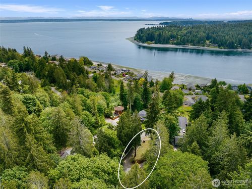 17655 Division Avenue Ne, Suquamish, WA, 98392 | Card Image