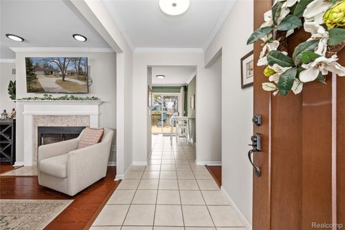 1501 Miller Rd, Lake Orion, MI, 48362-3756 | Card Image