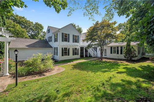 apt-3-9 Old Jenckes Hill Rd, Lincoln, RI, 02865-4650 | Card Image