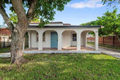 933 Green Street, House other with 3 bedrooms, 2 bathrooms and null parking in West Palm Beach FL | Image 1