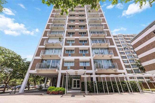 HOA dues include electricity, water, sewer, pest control, porter service and more—offering convenience and peace of mind. | Image 18