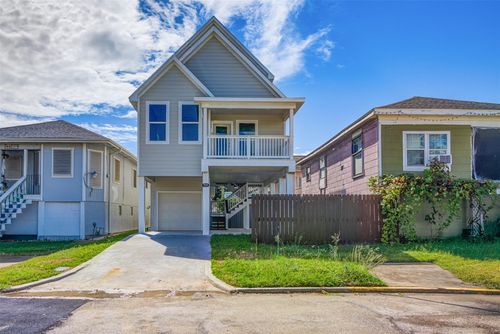 4025 Avenue M, Galveston, TX, 77550-3921 | Card Image