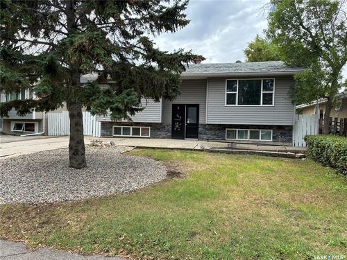 114 Rothwell Crescent, Regina, SK, S4N1R6 | Card Image
