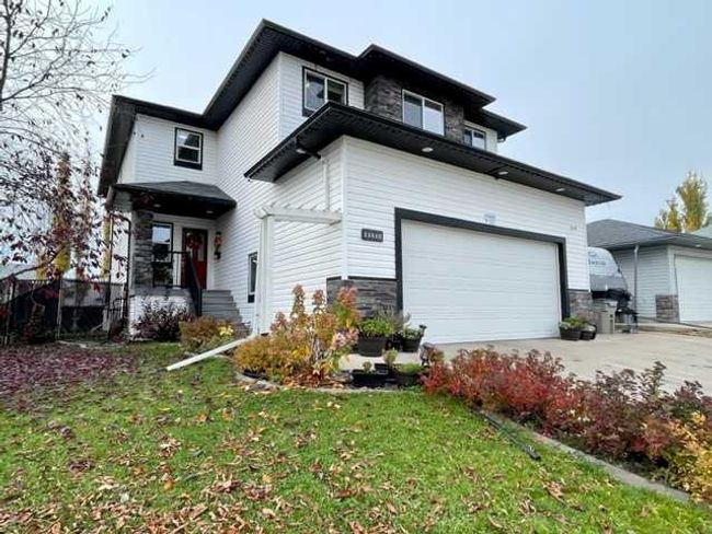 11410 89 B Street, Home with 5 bedrooms, 3 bathrooms and 6 parking in Grande Prairie AB | Image 1