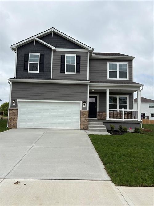 19611 W 201st St, Spring Hill, KS, 66083-8628 | Card Image