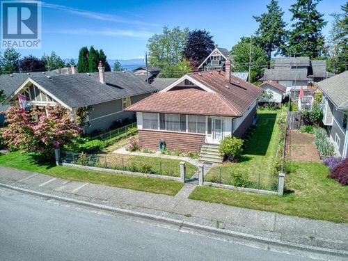 5751 Maple Ave, Powell River, BC, V8A4P1 | Card Image