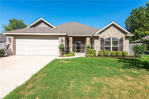 2609 N Brush Creek Dr, Fayetteville, AR, 72704-7071 | Card Image