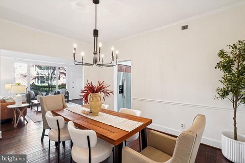 s-307-8101 Connecticut Ave, CHEVY CHASE, MD, 20815-2808 | Card Image