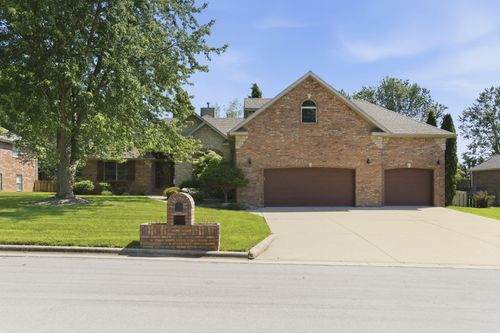 4212 Green Haven Dr, Nixa, MO, 65714-7340 | Card Image