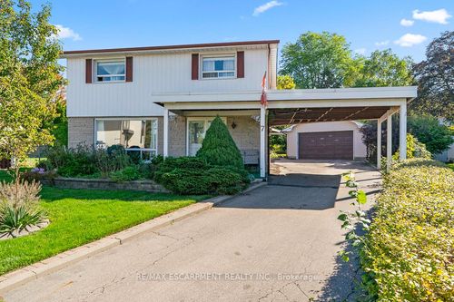 7 Delverton Place, North York, ON, M2S1Y5 | Card Image