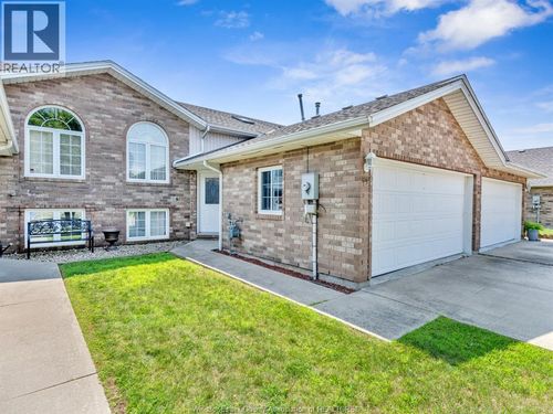 89 Peter Ave, Leamington, ON, N8H5N9 | Card Image