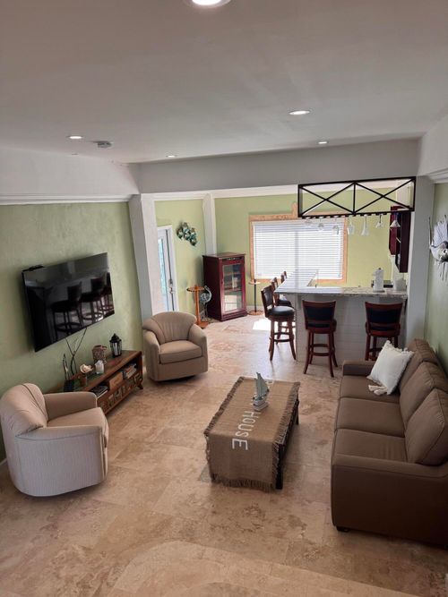 214 Normandy Dr, Tavernier, FL, 33070-2737 | Card Image