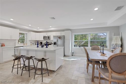 687 Cypress Way, NAPLES, FL, 34110-1111 | Card Image