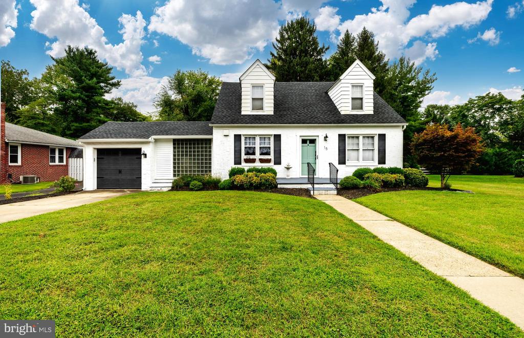 Chatham Ln, Mullica Hill, NJ 08062