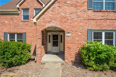 This charming brick home in the Ramblewood Neighborhood is just waiting for its new owner. | Image 2