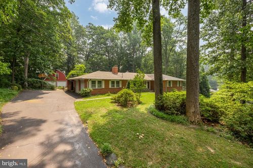 7201 Pyle Rd, BETHESDA, MD, 20817-5623 | Card Image