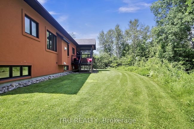 7909 Parkway Rd, House other with 5 bedrooms, 4 bathrooms and 20 parking in Metcalfe ON | Image 49