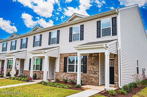 2037 Clock Rd, New Bern, NC, 28562-1401 | Card Image
