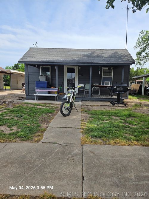 719 E 2nd St, Cushing, OK, 74023-4017 | Card Image