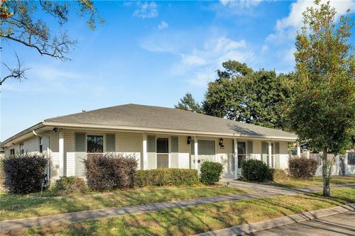 2101 Harvard Ln, Terrytown, LA, 70056-4443 | Card Image