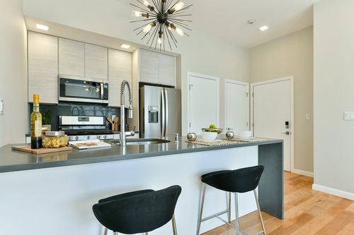 unit-402-87 Parker St, Chelsea, MA, 02150-4484 | Card Image