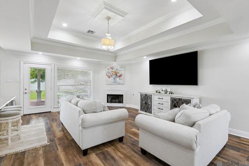 104 Oak Arbor Dr, La Place, LA, 70068-7109 | Card Image