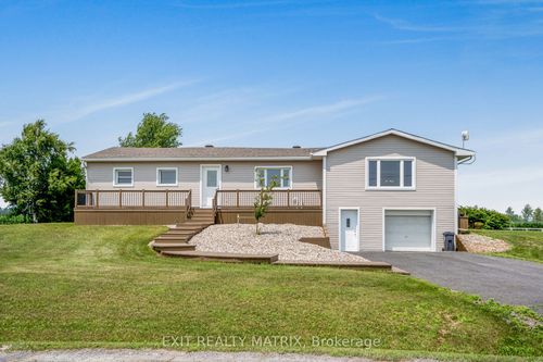 865 9th Concession, Alfred and Plantagenet, ON, L9P1R3 | Card Image