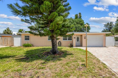236 Grant Ave, COCOA BEACH, FL, 32931-4022 | Card Image