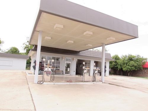 1519 Austin Ave, Brownwood, TX, 76801-3650 | Card Image