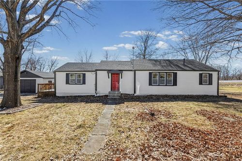 401 W Main St, Freeman, MO, 64746-9744 | Card Image