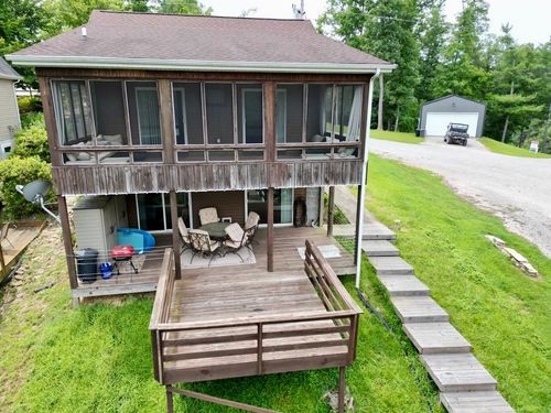 94 Angela Way, Lewisburg, KY, 42256-8496 | Card Image