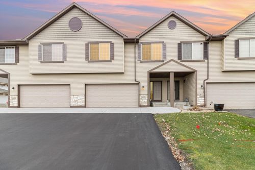 2070 Bunker Blvd, Rush City, MN, 55069-1900 | Card Image