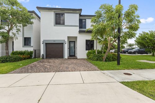 15725 Sw 136th Ter, Miami, FL, 33196-1838 | Card Image