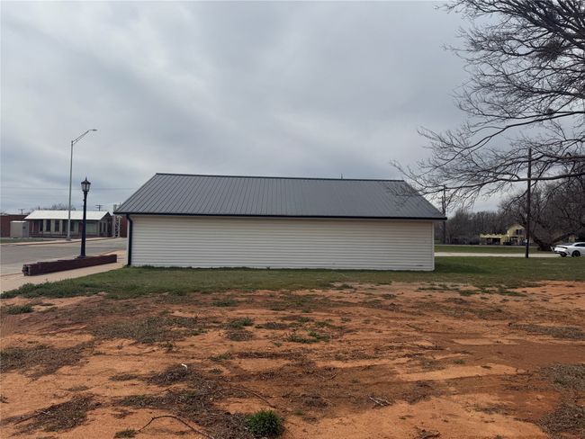 View of pole building | Image 20