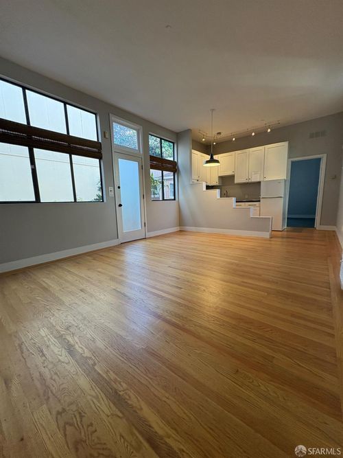 236 Clinton Park, San Francisco, CA, 94103-1005 | Card Image