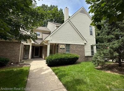 1 - 205 Maplewood, Condo with 2 bedrooms, 2 bathrooms and null parking in South Lyon MI | Image 1