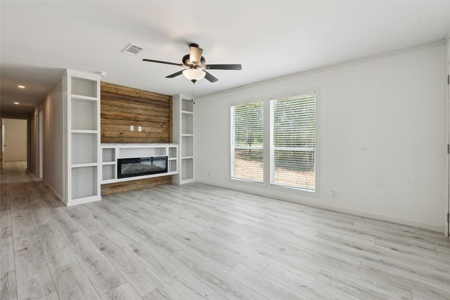 855 Roosevelt Rd, House other with 4 bedrooms, 2 bathrooms and null parking in Luling TX | Image 15