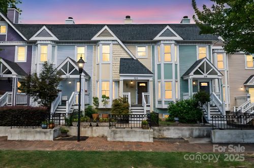 320 W 10th St, Charlotte, NC, 28202-1712 | Card Image