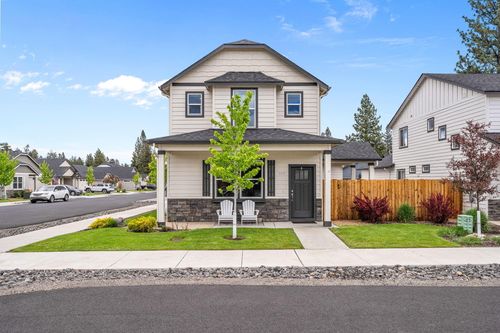 702 N Willitts Street, Sisters, OR, 97759 | Card Image