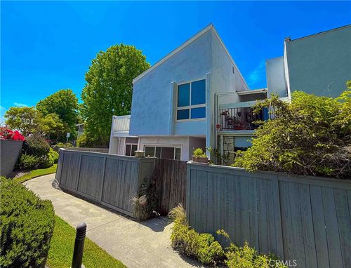 9-623 Lakeview Ln, Costa Mesa, CA, 92626-3121 | Card Image
