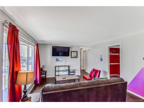 7248 S Broadway, Centennial, CO, 80122-1168 | Card Image