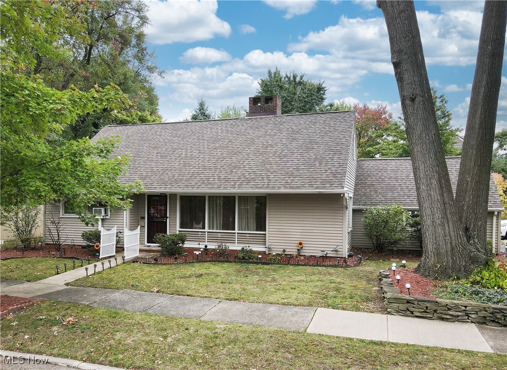 Renfield Rd, Cleveland Heights, OH 44121